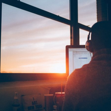 8 Examples Of When To Use Online Research